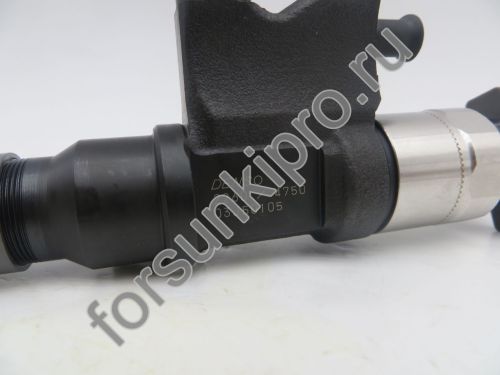 Форсунка DENSO 8983064750, 295050-2260  ISUZU NQR90, NPR75, 4НК1, 6НК1
