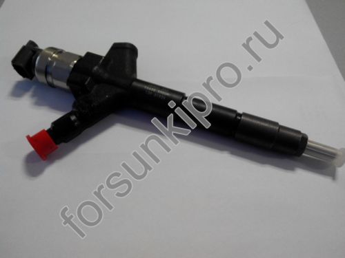 Форсунка 16600-5X00A , DENSO 295050-0300 (2950500300) NISSAN CR YD25 EURO 5